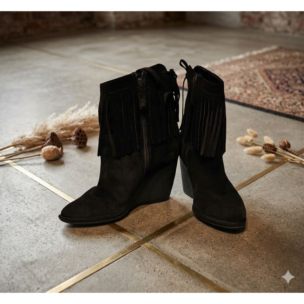 Via Spiga Brown Suede fringed Wedge Zipper Ankle Boots Sz 8.5 Boho Western Indie
